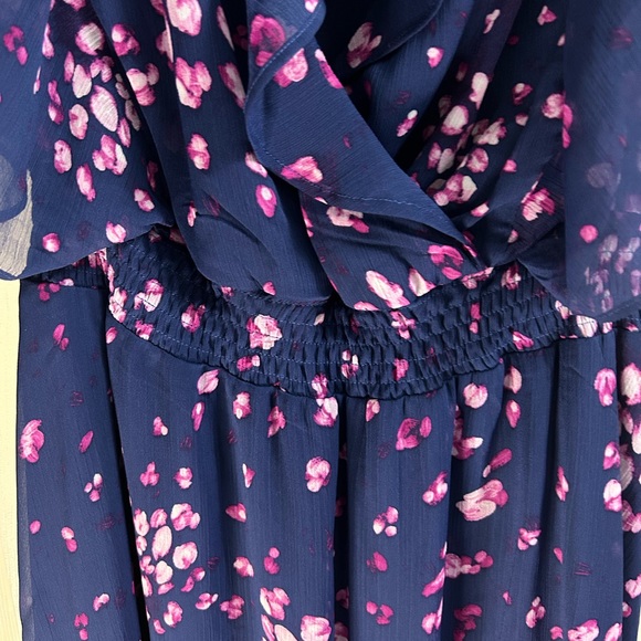 DKNY NWT 🎀host pick🎀 Floral-Print Flutter-Sleeve Smocked-Waist Dress size 12 - Picture 6 of 11